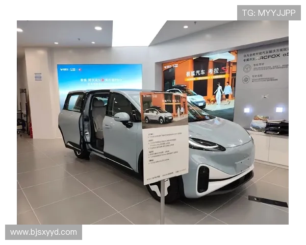 10万级纯电车超高“质价比”_试驾极狐考拉S